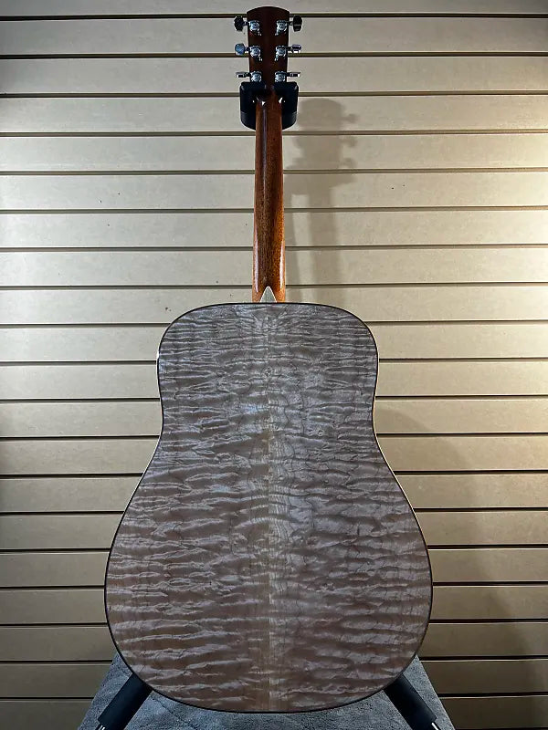 D-10QM - Quilted Maple #339