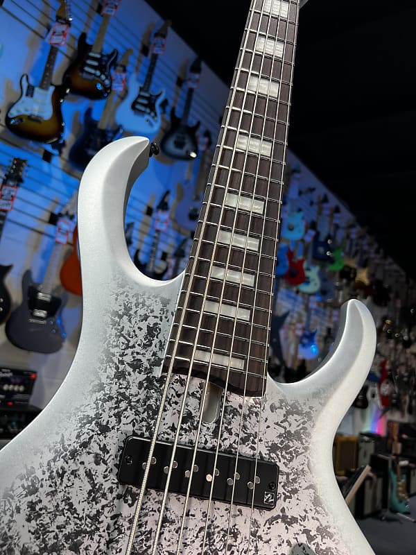 Ibanez 25th-anniversary BTB Standard 6-string Electric Bass - Silver Blizzard Matte GET PLEK'D! 338