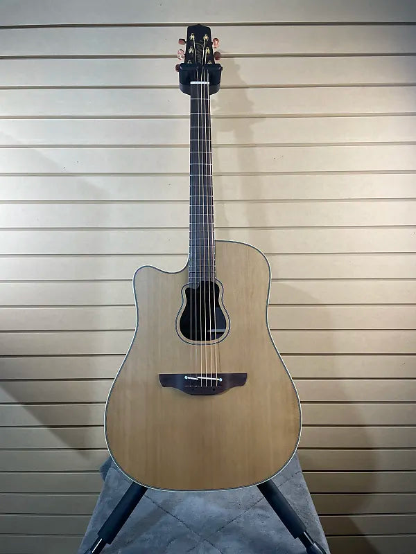 GB7C Garth Brooks Signature Acoustic-Electric Guitar Left-Handed - Natural #822