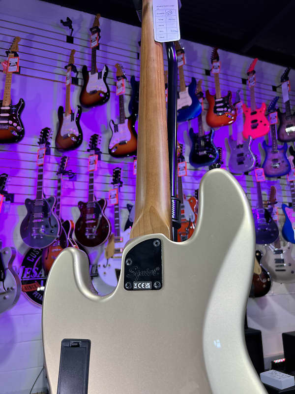 Squier Contemporary Active Jazz Bass HH - Shoreline Gold Olympic White *FREE PLEK WITH PURCHASE*! 645 *FREE PLEK WITH PURCHASE*