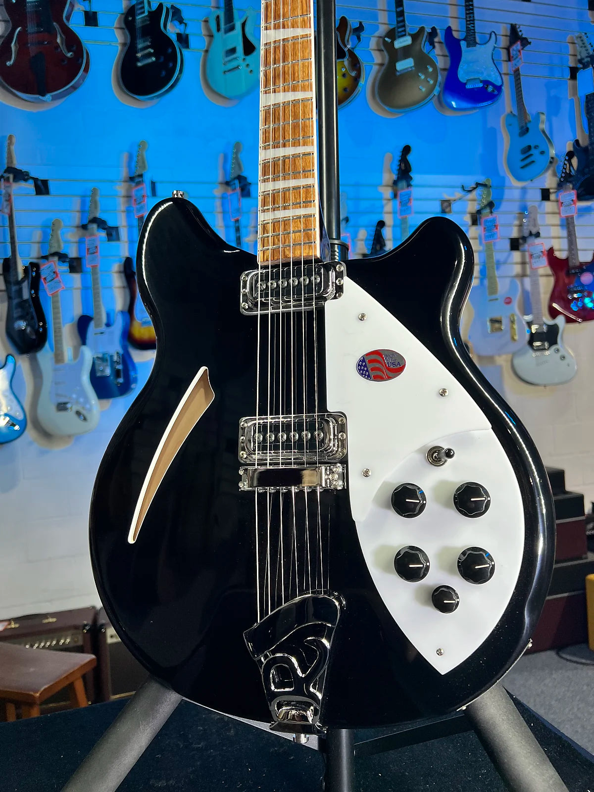 New Rickenbacker 360 Jetglo Electric Guitar w/ OHSCase, Free Ship, Auth Dealer 360JG 750