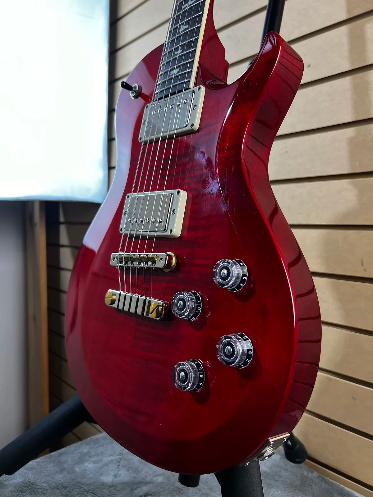 New R & D S2 Singlecut McCarty 594 New Carve - Scarlet #335