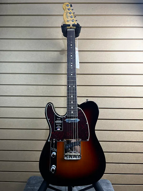 American Professional II Telecaster Left-Handed - 3-color Sunburst w/Rosewood Fretboard #811