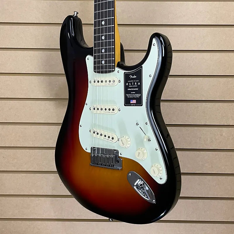 American Ultra Stratocaster - Ultraburst w/ Rosewood Fretboard #691