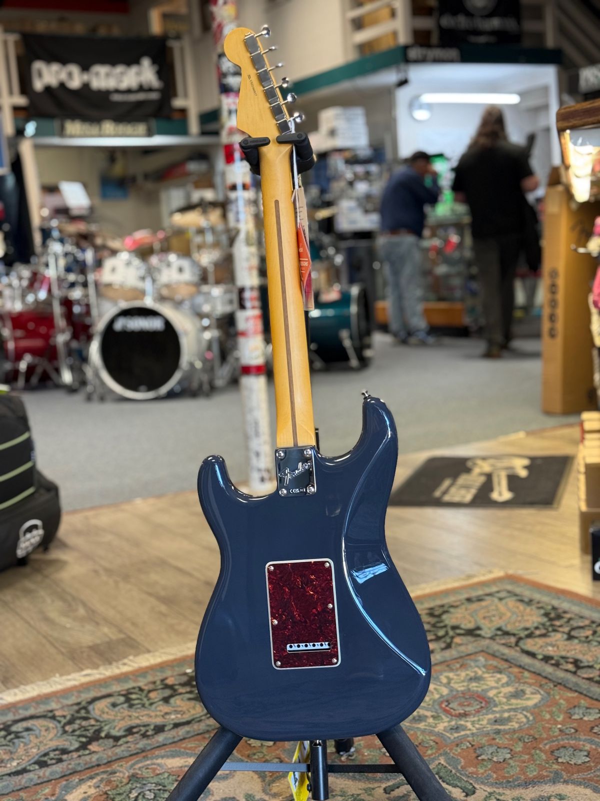 Fender American Professional Classic Stratocaster, Faded Black