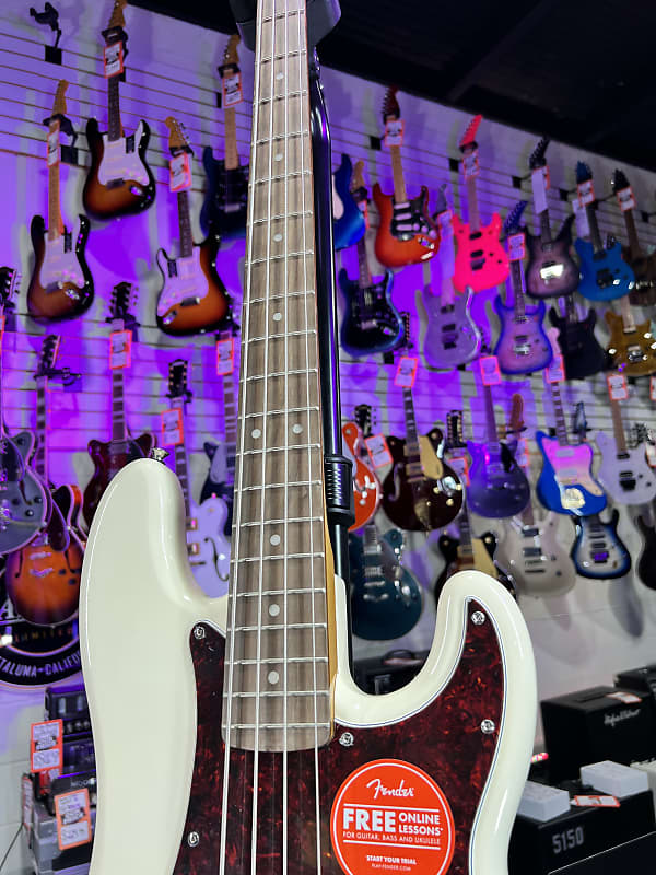 Squier Classic Vibe '60s Precision Bass - Olympic White *FREE PLEK WITH PURCHASE*! 055