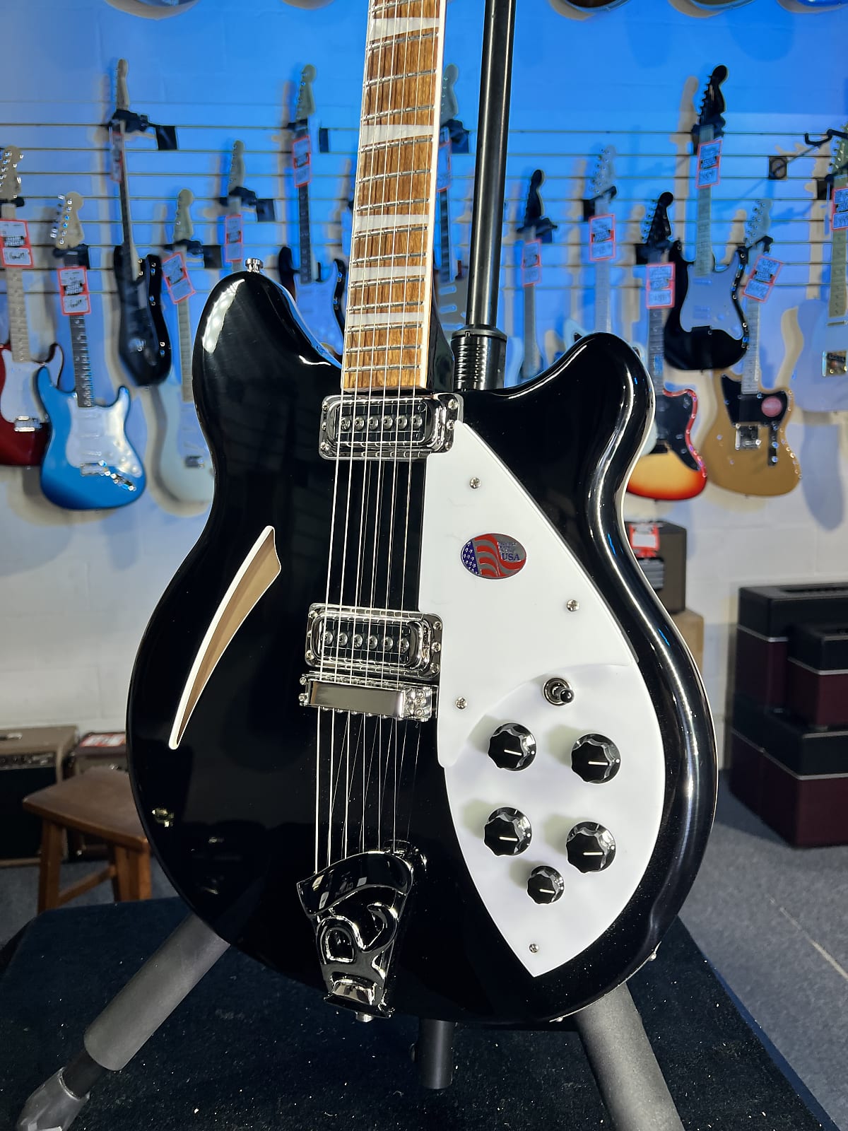 New Rickenbacker 360 Jetglo Electric Guitar w/ OHSCase, Free Ship, Auth Dealer 360JG 750