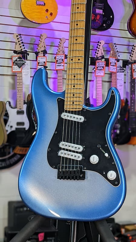 Squier Contemporary Stratocaster Special - Skyburst Metallic with Black Pickguard *FREE PLEK WITH PURCHASE*! 446