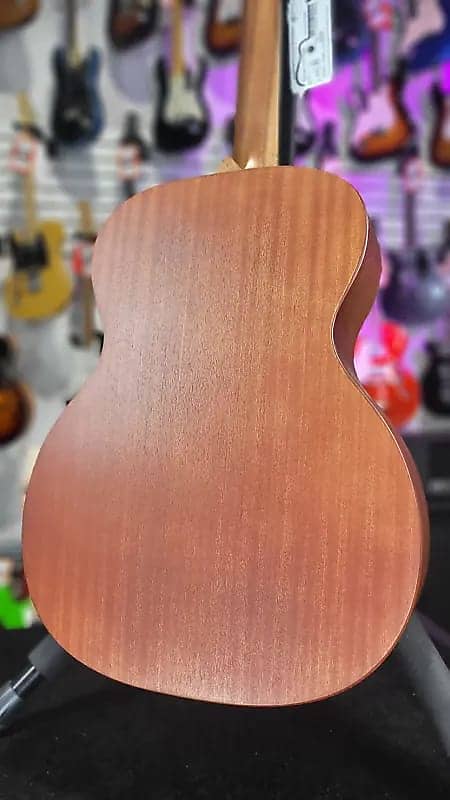 Martin 000Jr-10 Acoustic Guitar - Natural Authorized Dealer *FREE PLEK WITH PURCHASE* 929