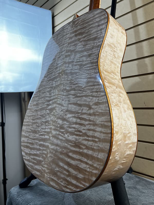 D-10QM - Quilted Maple #339