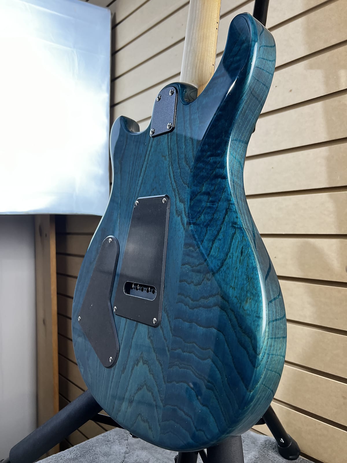 SE Swamp Ash Special Electric Guitar - Iris Blue #605