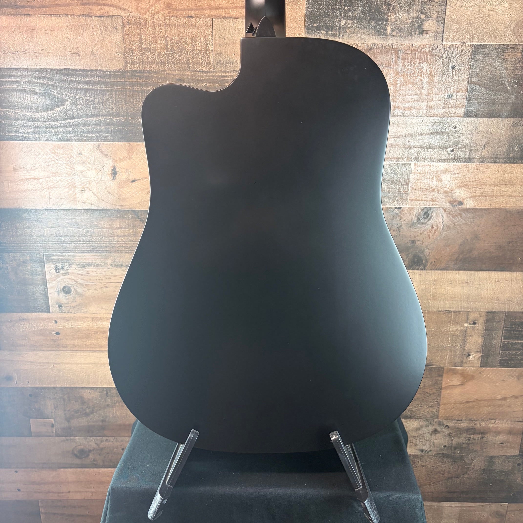 Martin DC-10E Modern Black
