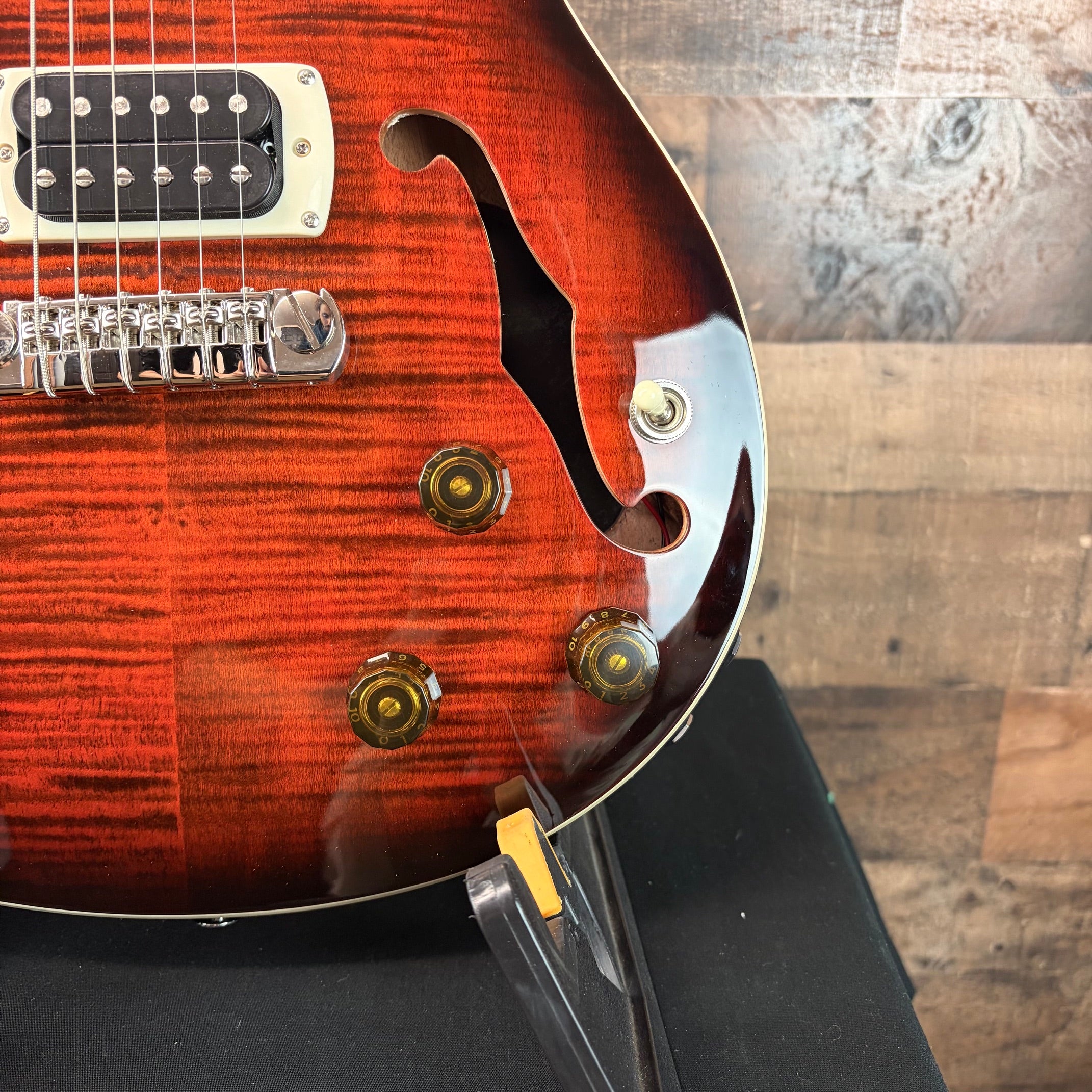 PRS SE Flat Back Hollowbody I Piezo Orange Tiger Smokeburst