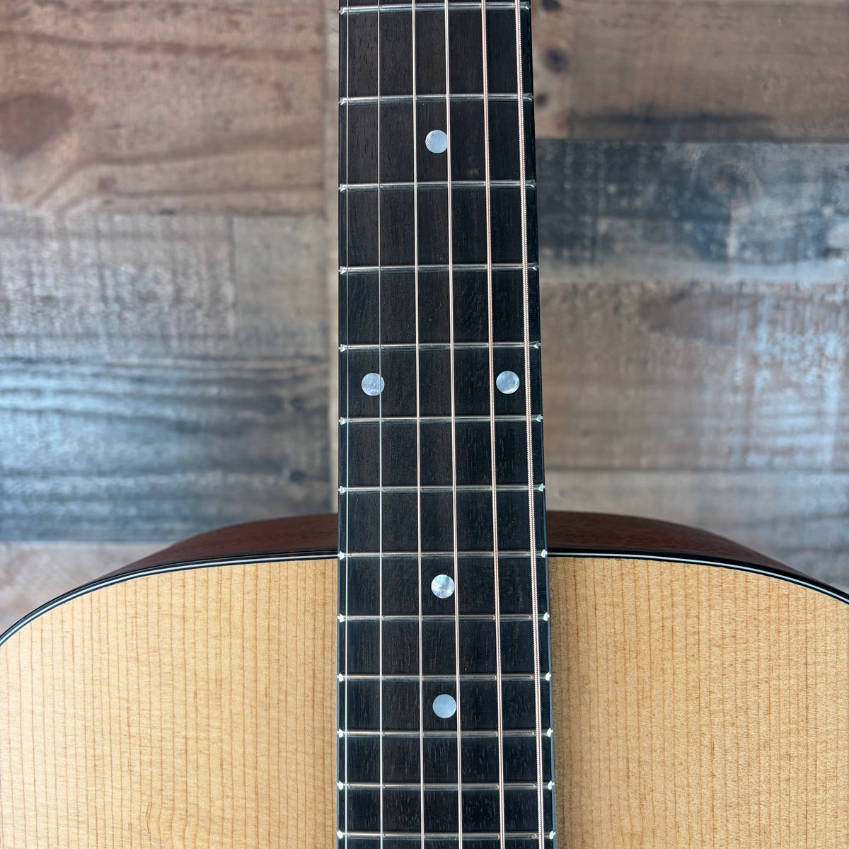 Eastman E1DL Left Handed Acoustic Guitar