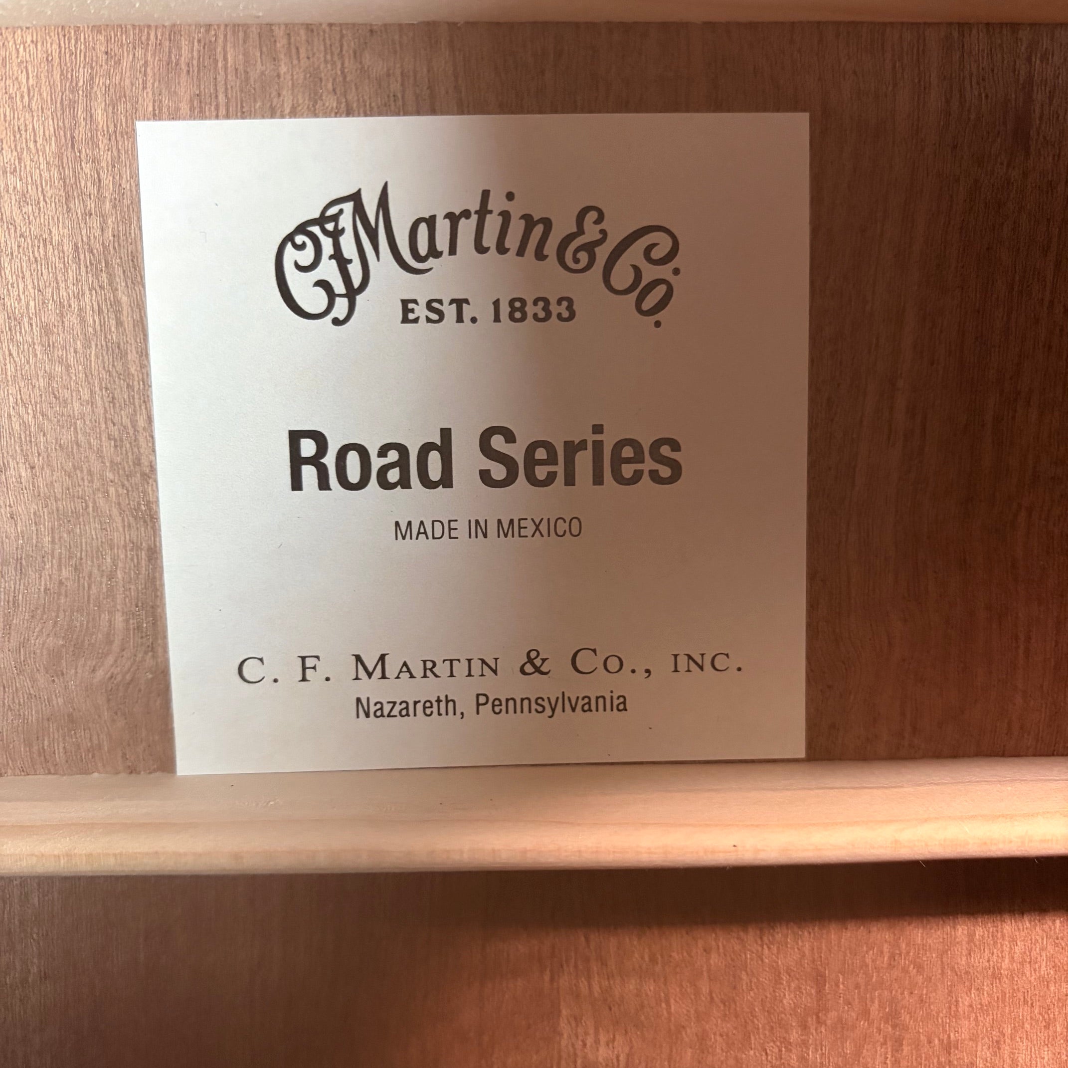 Martin DC-10E Modern Black