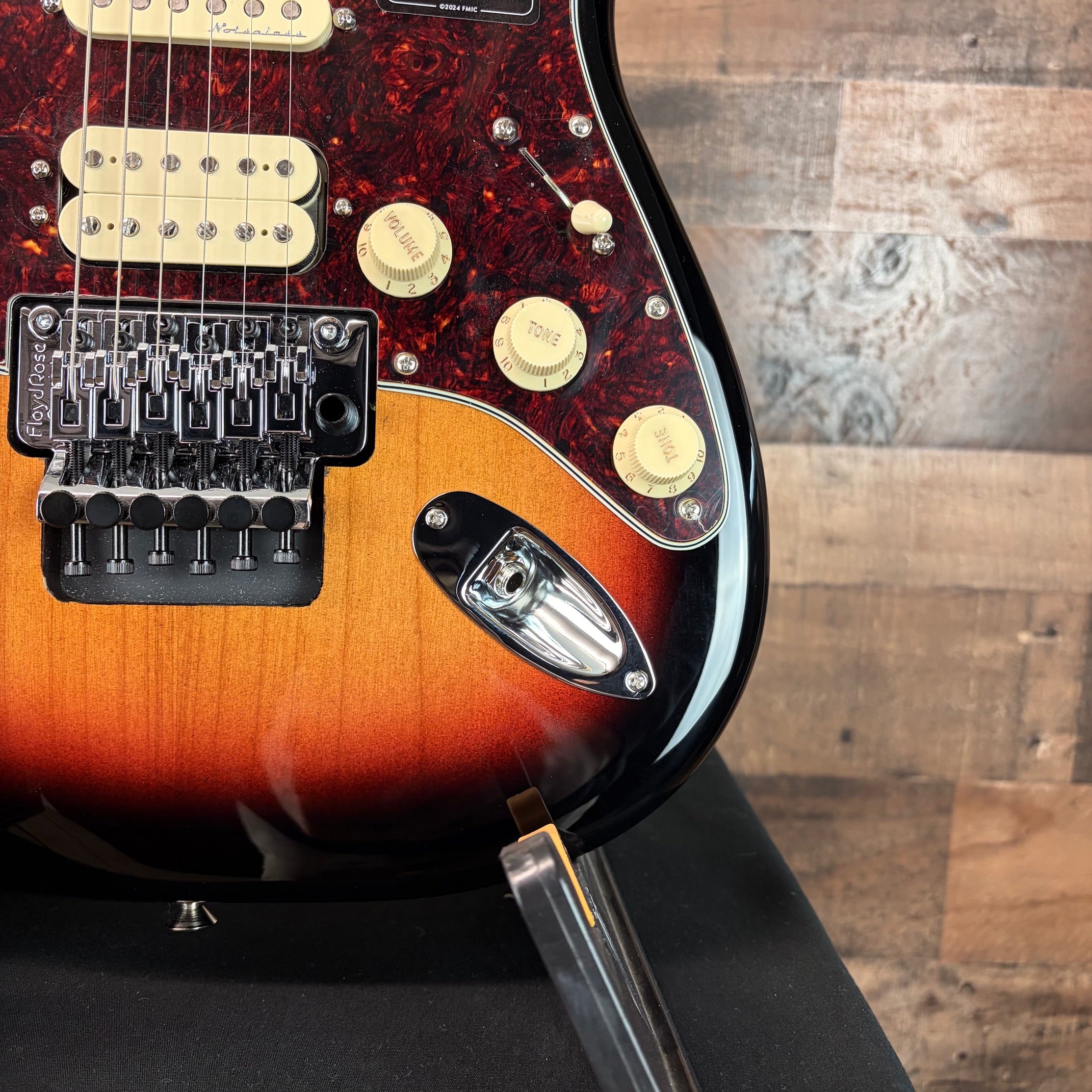 Fender Player II Modified HSS Stratocaster Floyd Rose 3-Color Sunburst