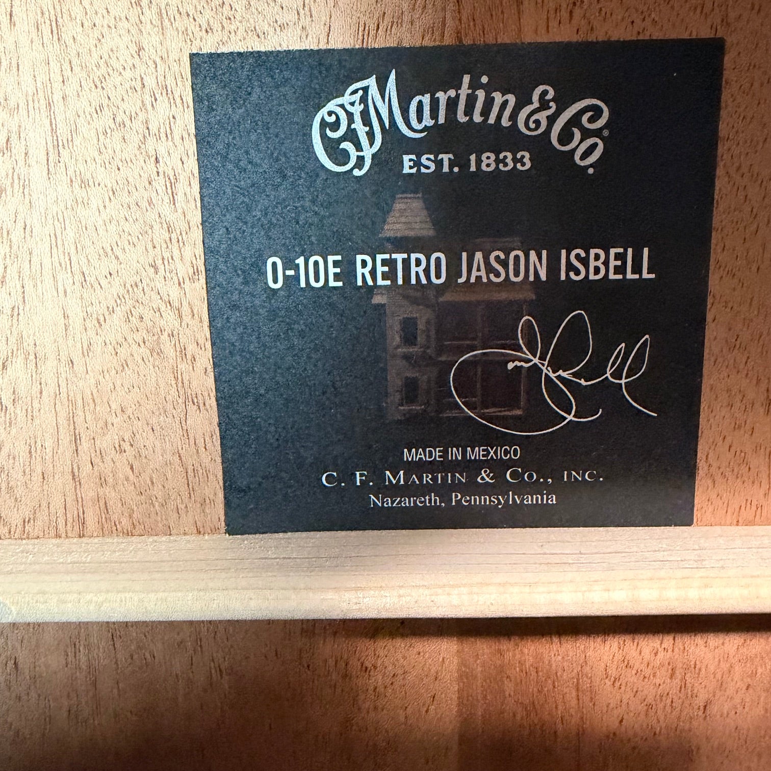 Martin Left-Handed 0-10E Retro Jason Isbell Natural
