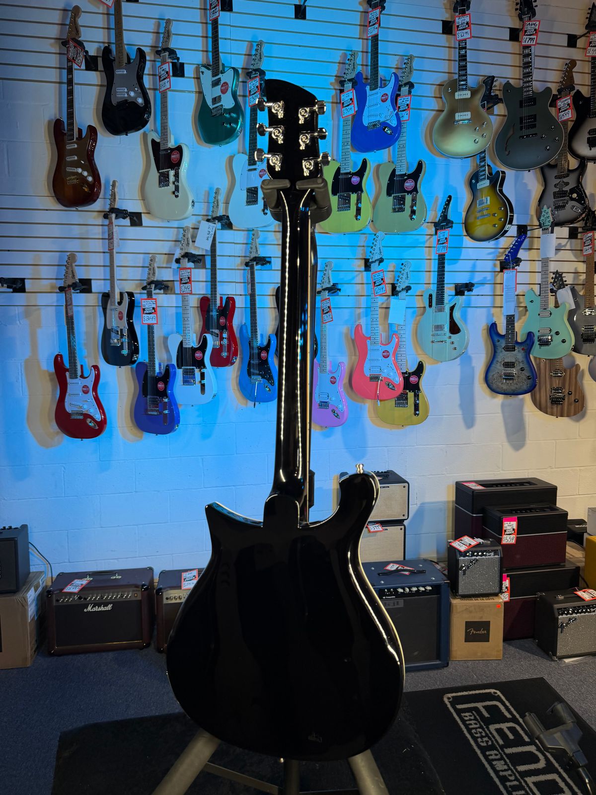 Rickenbacker 620JG Jetglo