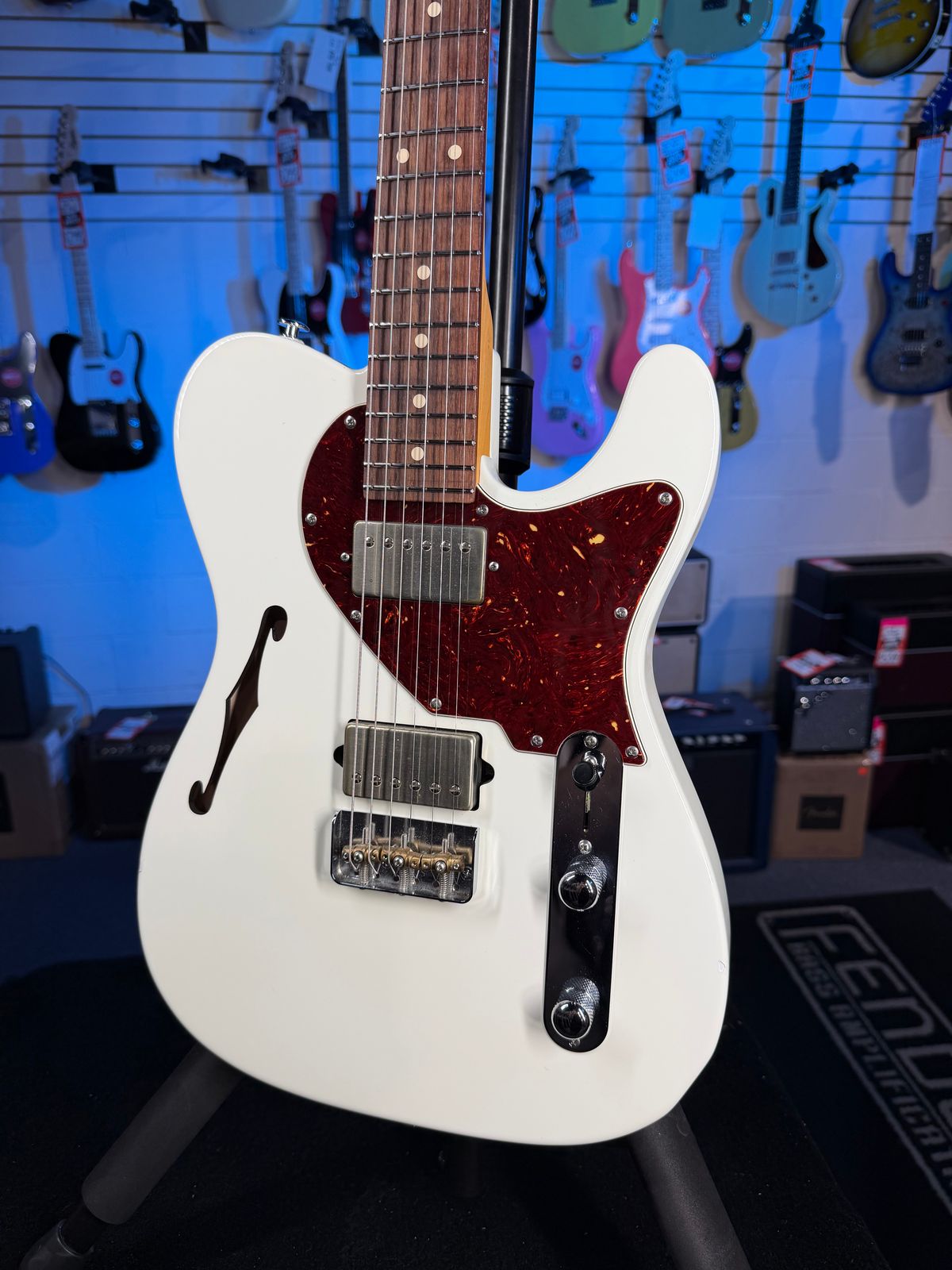 Used Suhr Alt T w Rosewood - Fretboard, Olympic White, w Suhr Bag