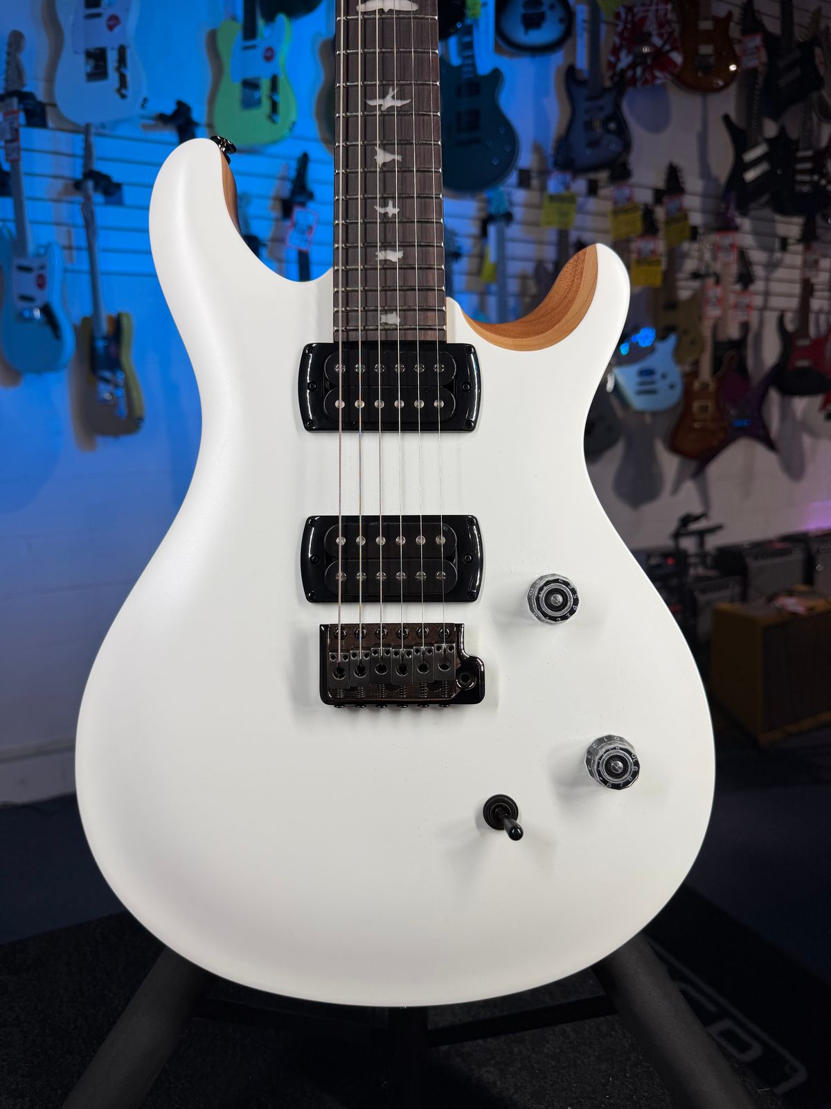 PRS SE CE 24 Satin - Flat White Top, C&M Exclusive - Black / Smoked Hardware # 555
