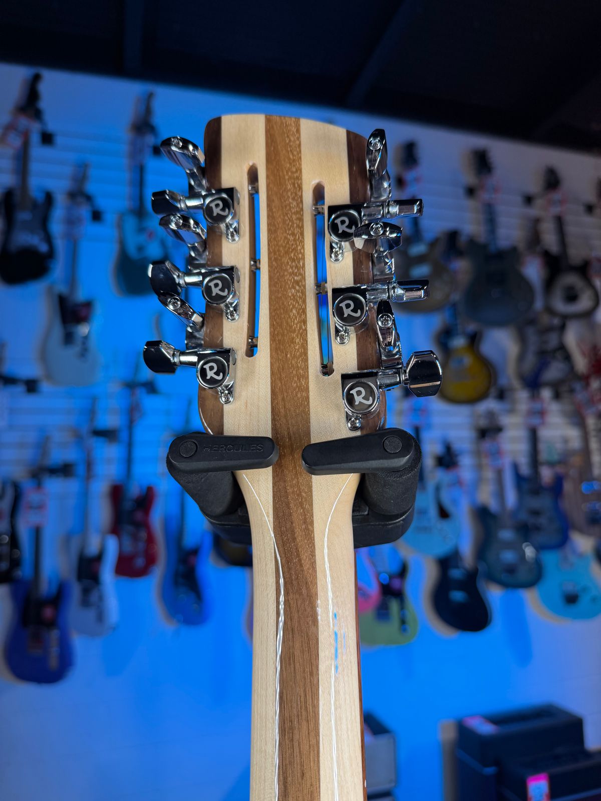 Rickenbacker 330/12 Mapleglo