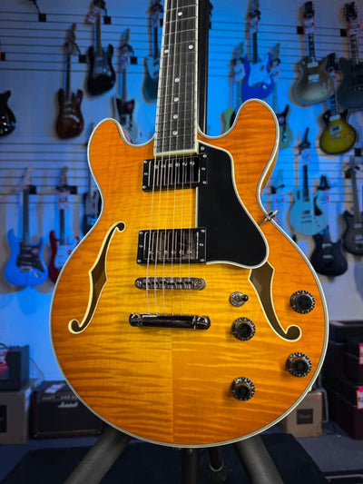 Eastman T484 Thinline Semi-Hollowbody Goldburst