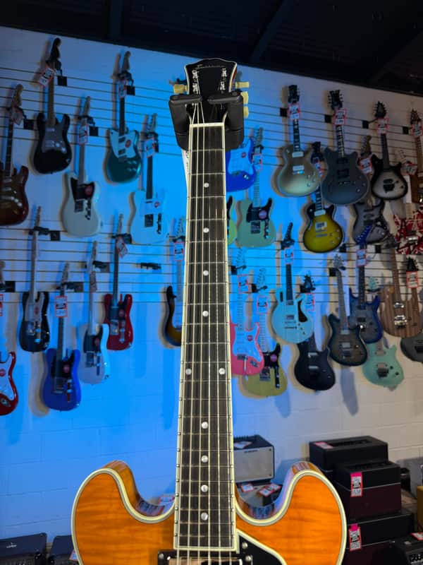 Eastman T484 Thinline Semi-Hollowbody Goldburst