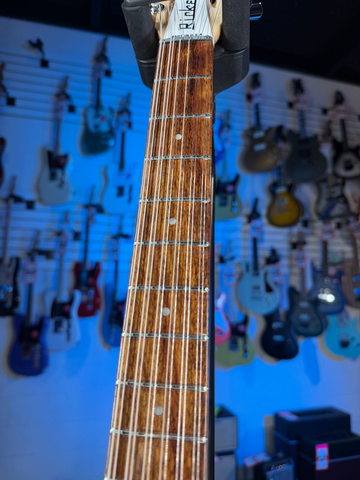 Rickenbacker 330/12 Mapleglo