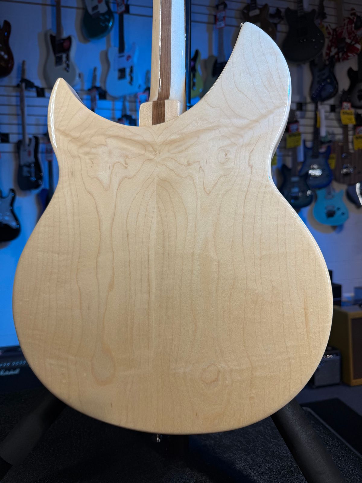 Rickenbacker 330 Mapleglo
