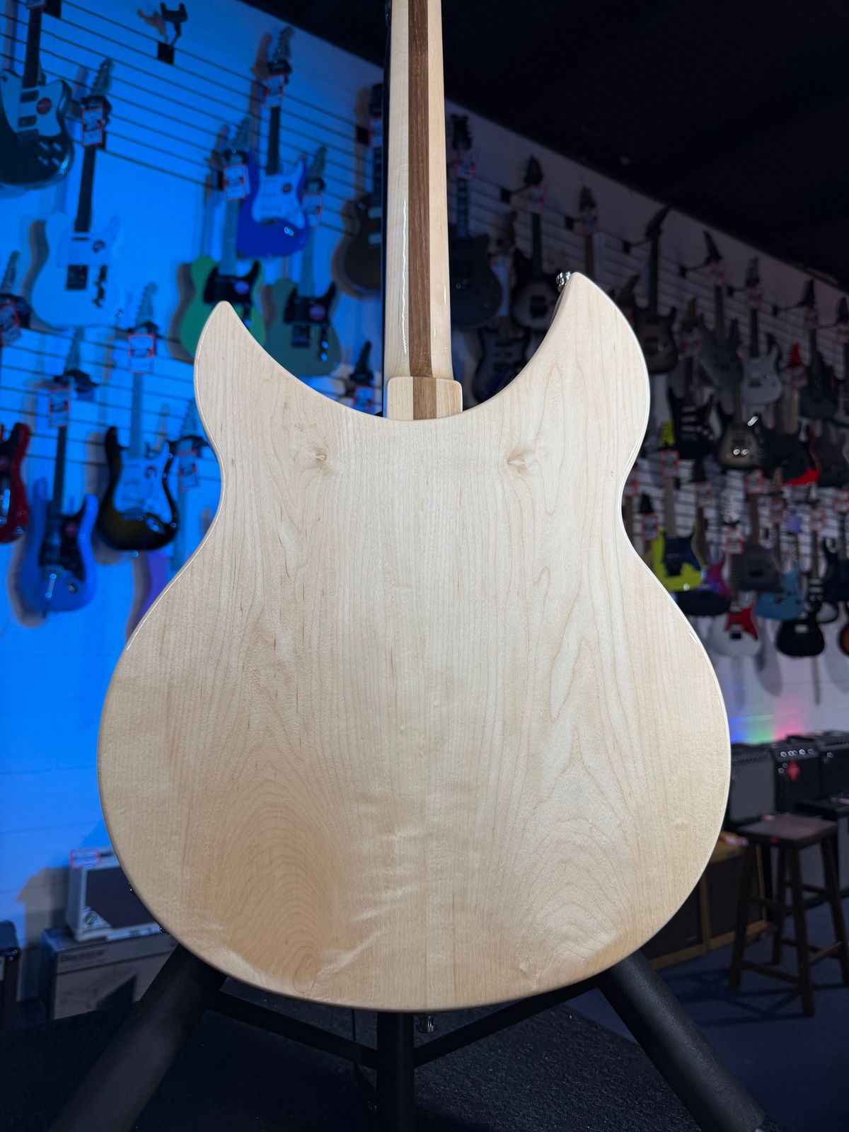 Rickenbacker 330/12 Mapleglo