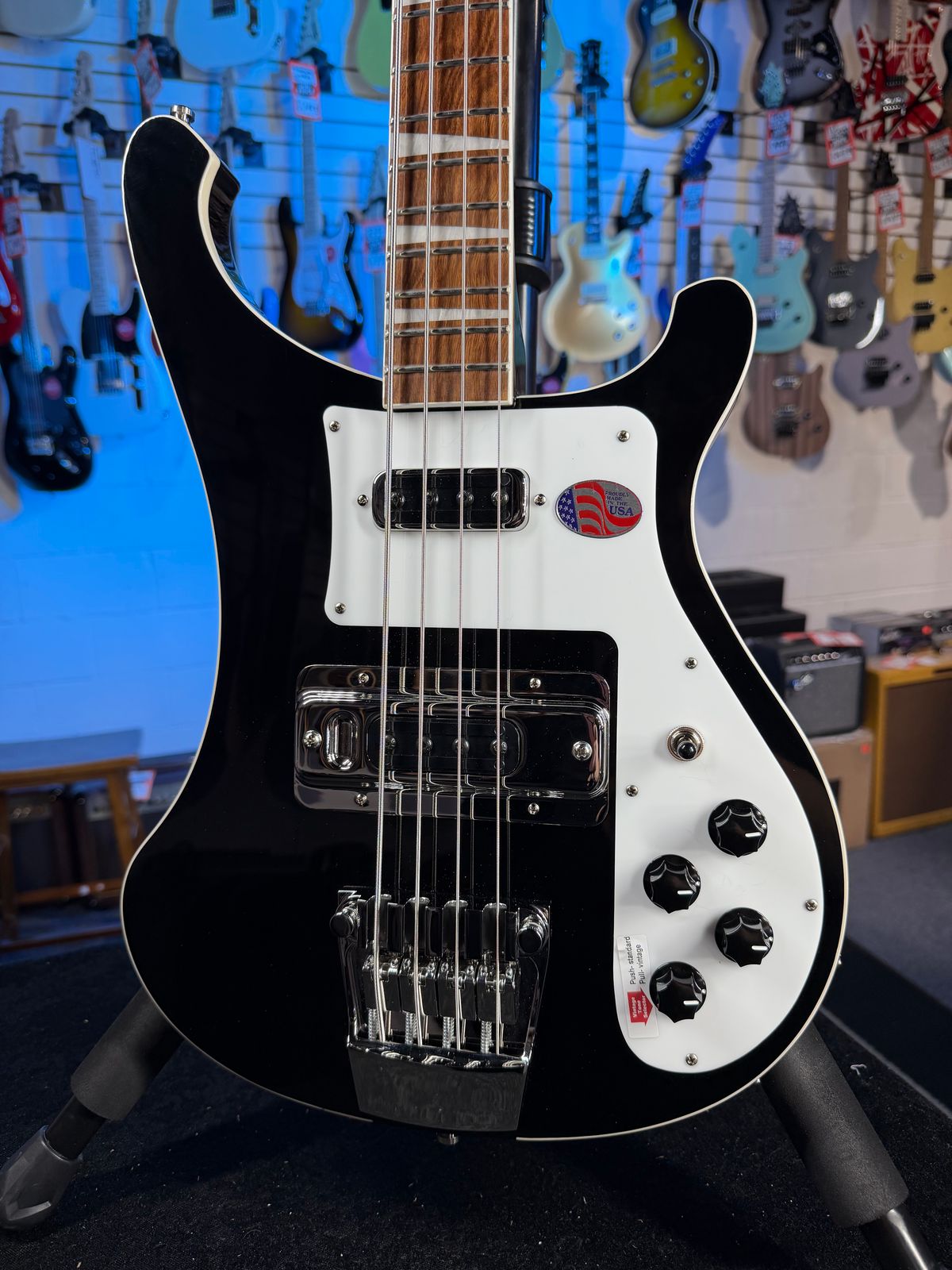 NEW 2026 Rickenbacker 4003JG Jetglo 4-String Bass 4003 | OHSCase 724