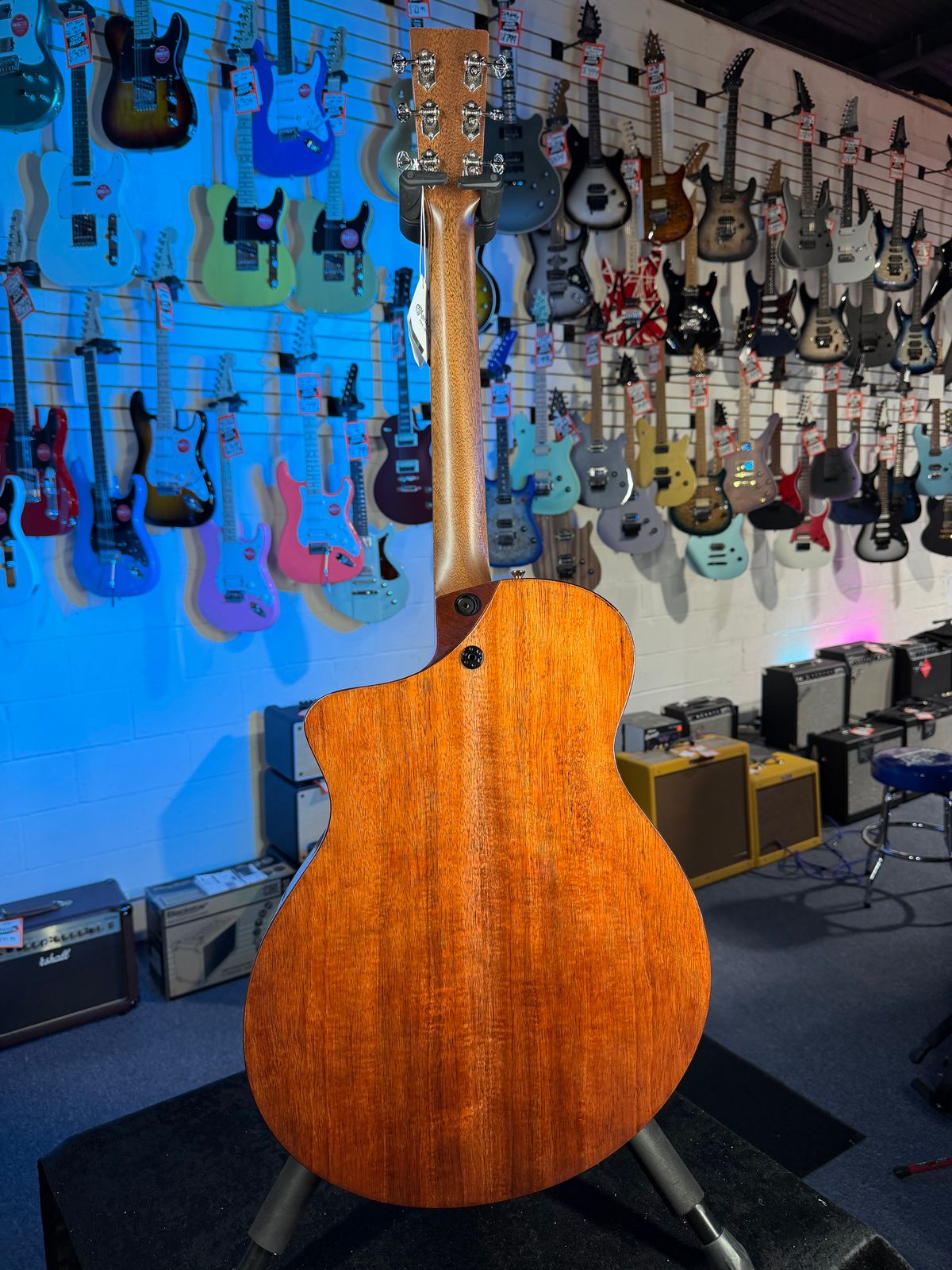 Martin Road Series SC-13E Natural