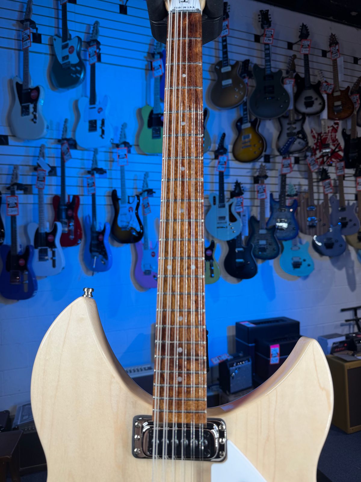 Rickenbacker 330/12 Mapleglo