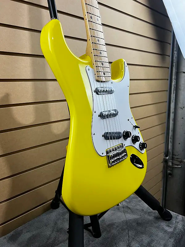 Made in Japan Limited International Color Stratocaster Electric Guitar - Monaco Yellow #276