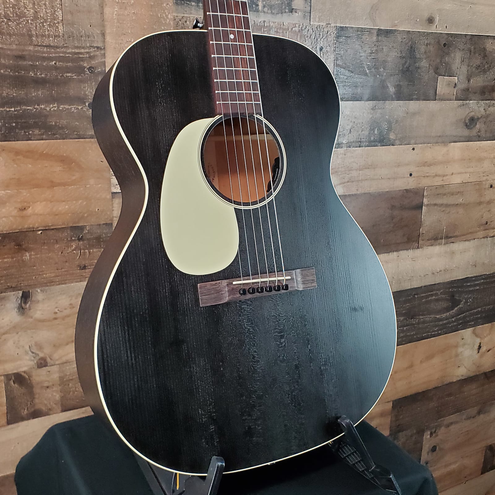 000-17E Acoustic/Electric, Black Smoke, Gig bag, Left-Handed, 491