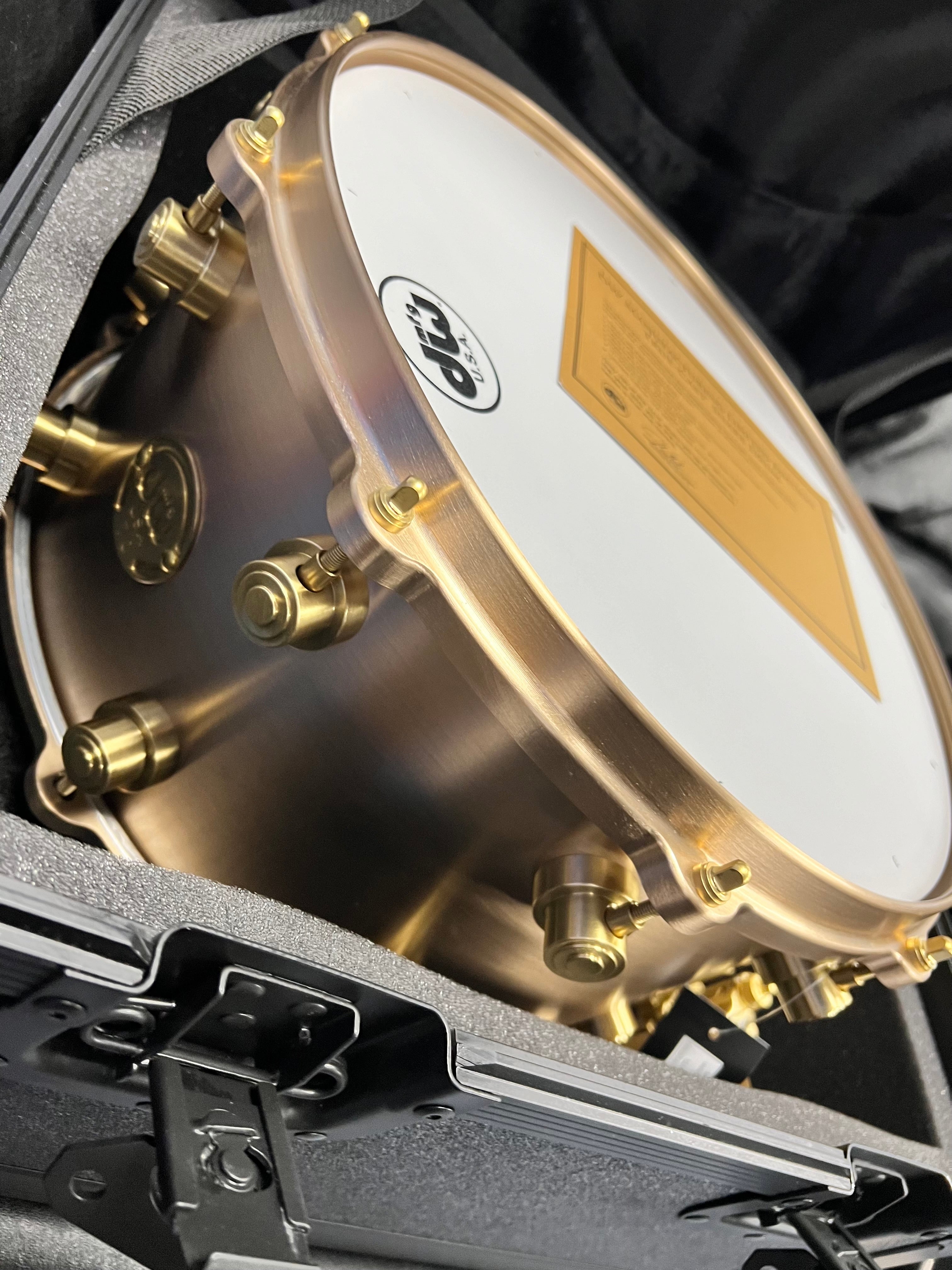 DW True-Cast Bronze Snare Drum - 7 inches x 14 inches, with DW Anvil Case, Free Ship
