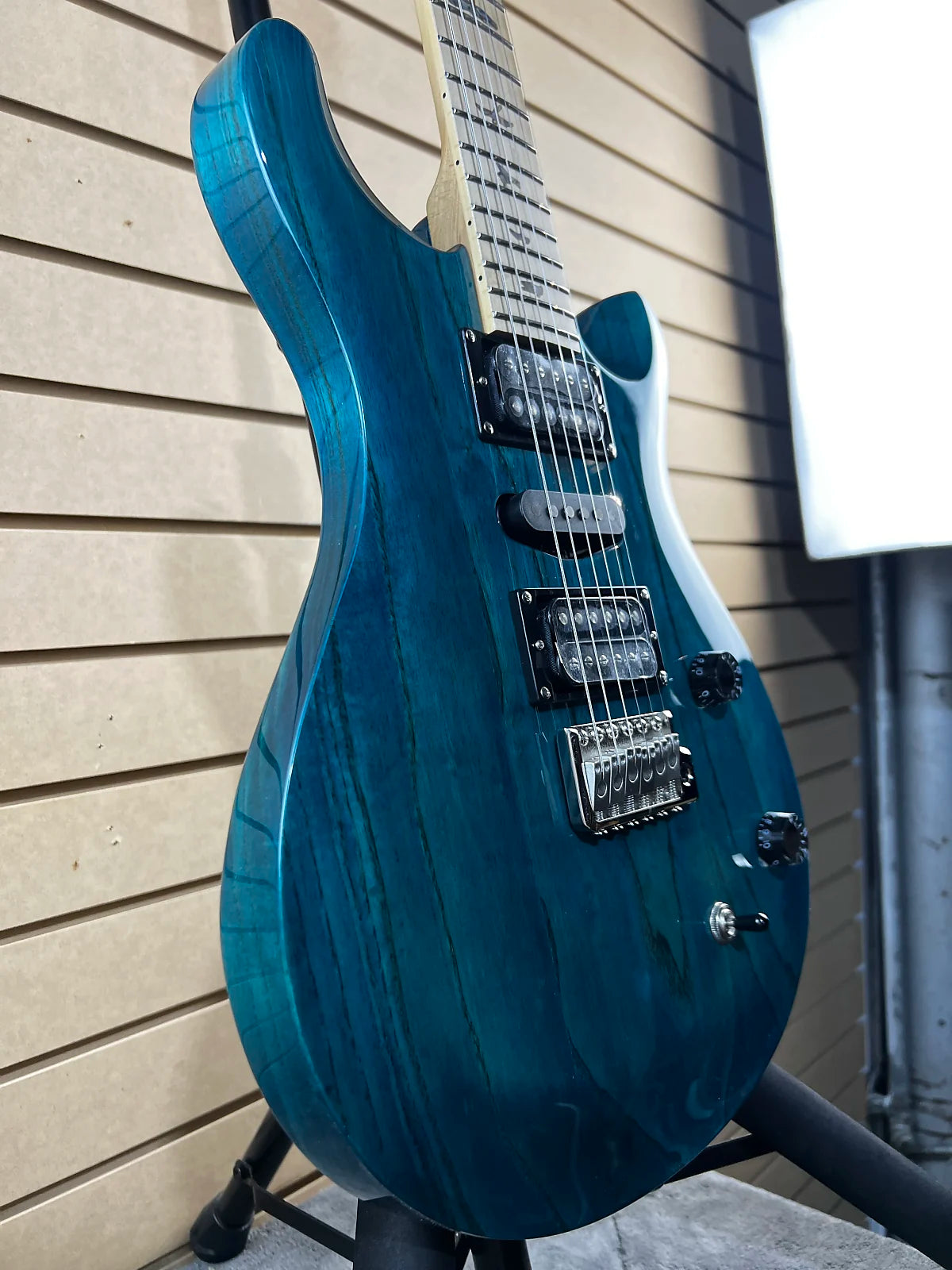 SE Swamp Ash Special Electric Guitar - Iris Blue #274