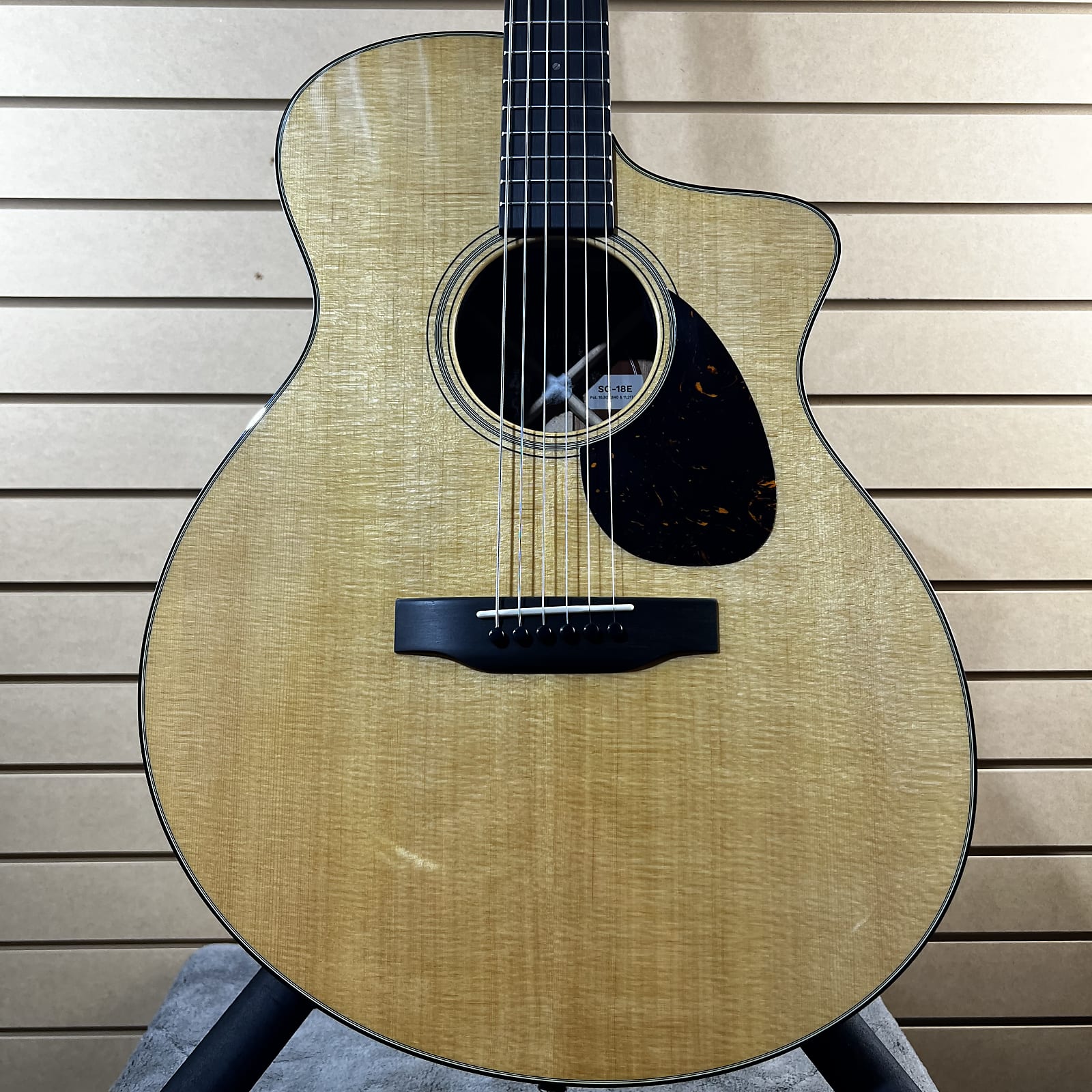 SC-18E Acoustic-electric Guitar - Aged Natural #261