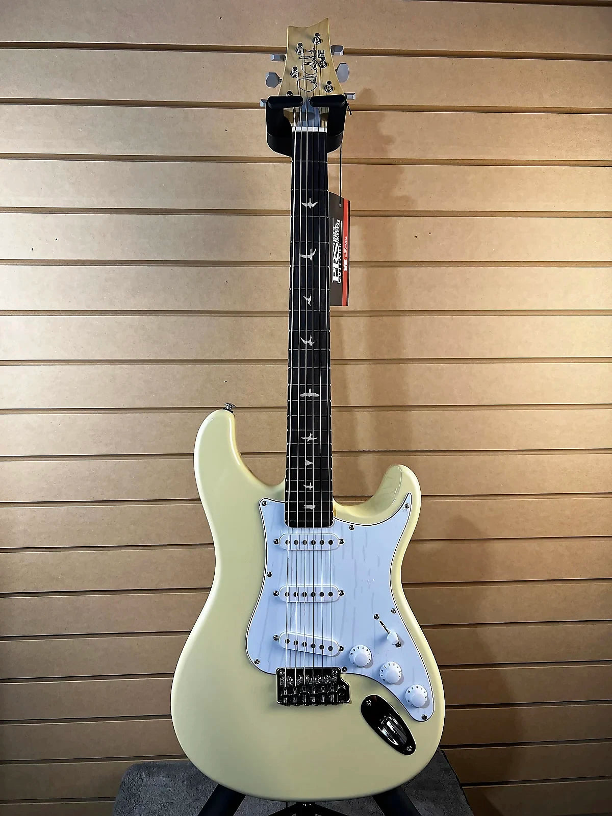 SE Silver Sky Electric Guitar - Moon White w/ RW FB #028