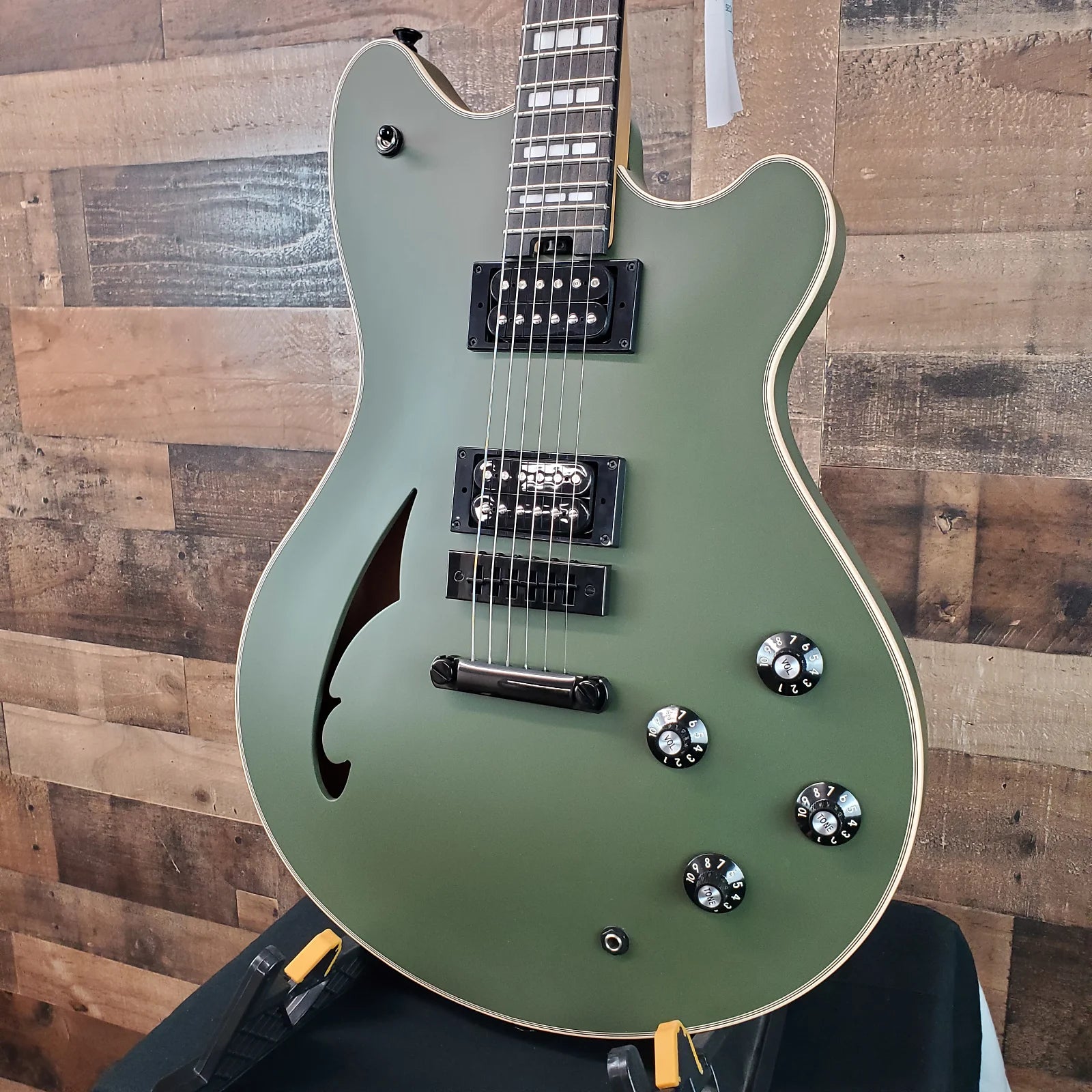 SA-126 Special, Matte Army Drab, Hardcase, 293