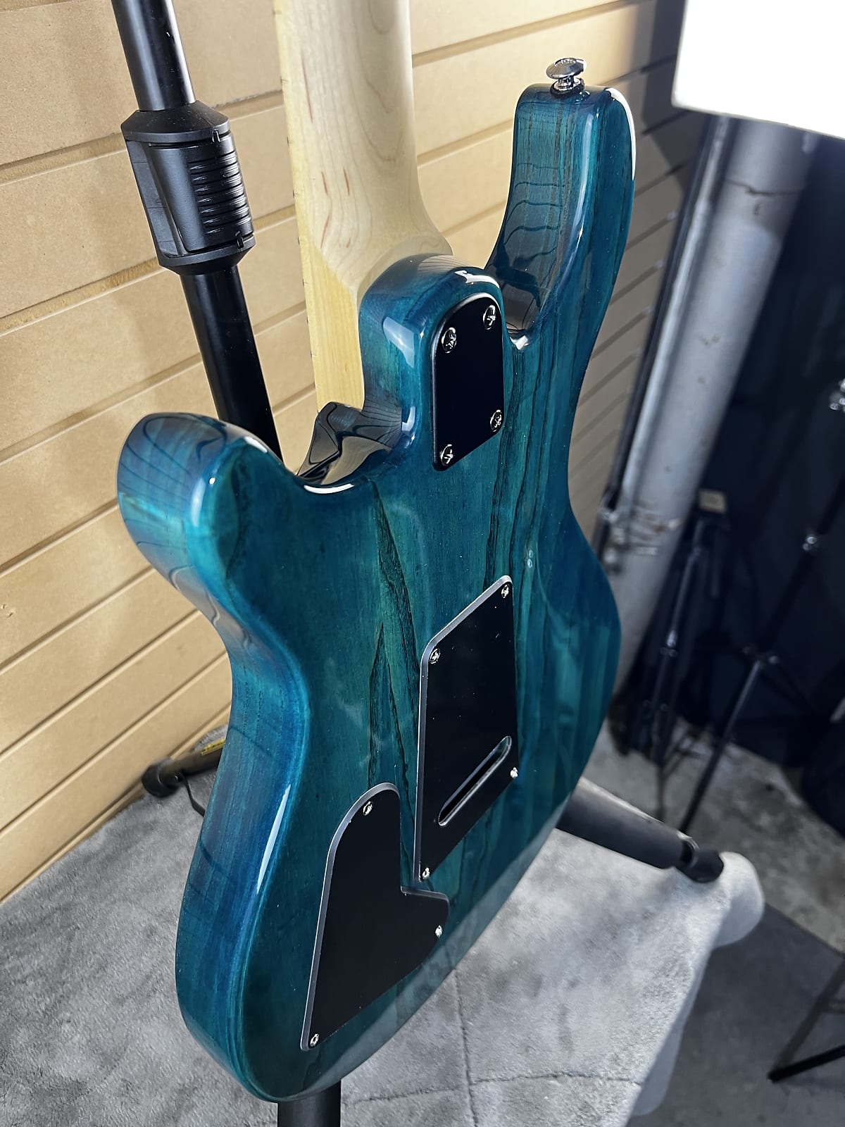 SE Swamp Ash Special Electric Guitar - Iris Blue #274