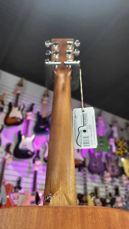 Martin 000Jr-10 Acoustic Guitar - Natural Authorized Dealer *FREE PLEK WITH PURCHASE* 929