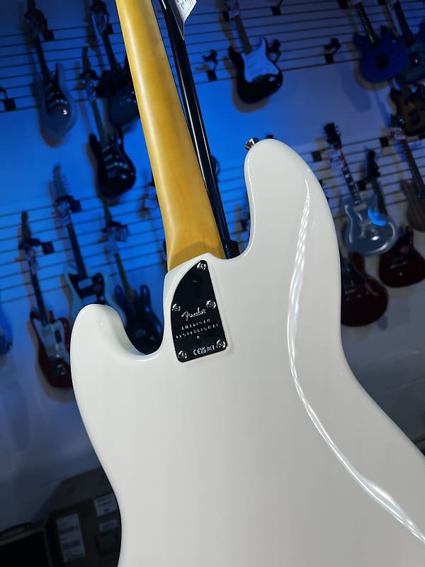 Fender American Professional II Jazz Bass - Olympic White with Rosewood Fingerboard GET PLEK'D! 679