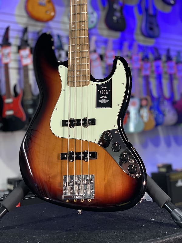 Fender Player Plus Active Jazz Bass - 3-tone Sunburst with Pau Ferro Fingerboard *FREE PLEK WITH PURCHASE*! 625