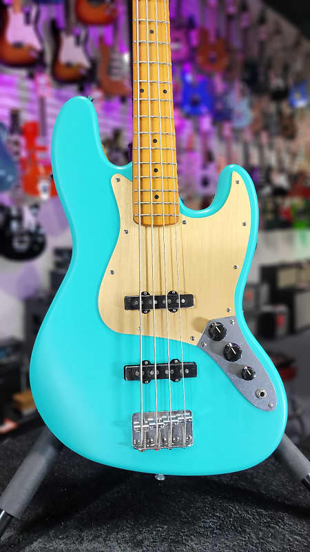 Squier 40th Anniversary Vintage Edition Jazz Bass - Satin Seafoam Green *FREE PLEK WITH PURCHASE* Free Ship