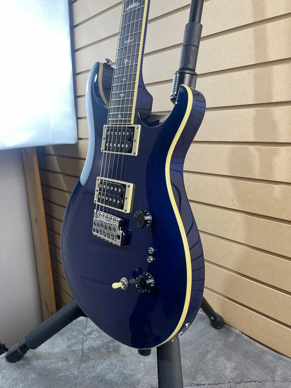 SE Standard 24-08 Electric Guitar - Translucent Blue #600