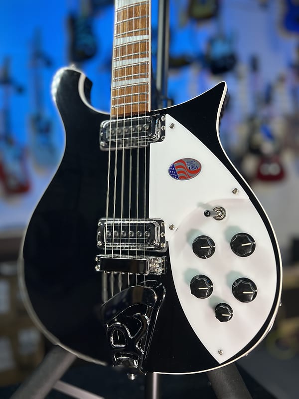 New Rickenbacker 620 Jetglo Electric Guitar wOHSC Auth Dealer Free Ship 620FG 716