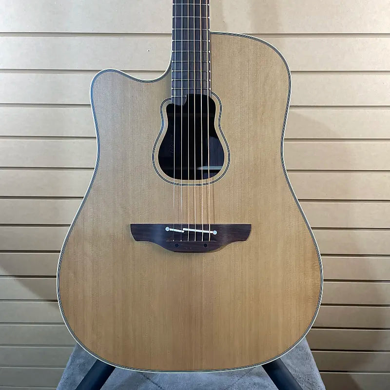 GB7C Garth Brooks Signature Acoustic-Electric Guitar Left-Handed - Natural #822