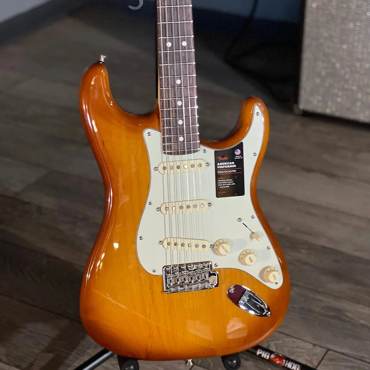 American Performer Stratocaster Electric Guitar - Honey Burst W/ Rosewood Fretboard #408