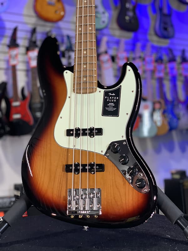 Fender Player Plus Active Jazz Bass - 3-tone Sunburst Pau Ferro Fingerboard *FREE PLEK WITH PURCHASE*! 475